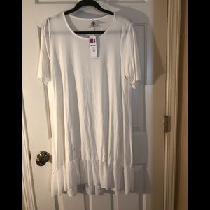 Agnes and Dora White Ruffled Tunic XL NWT